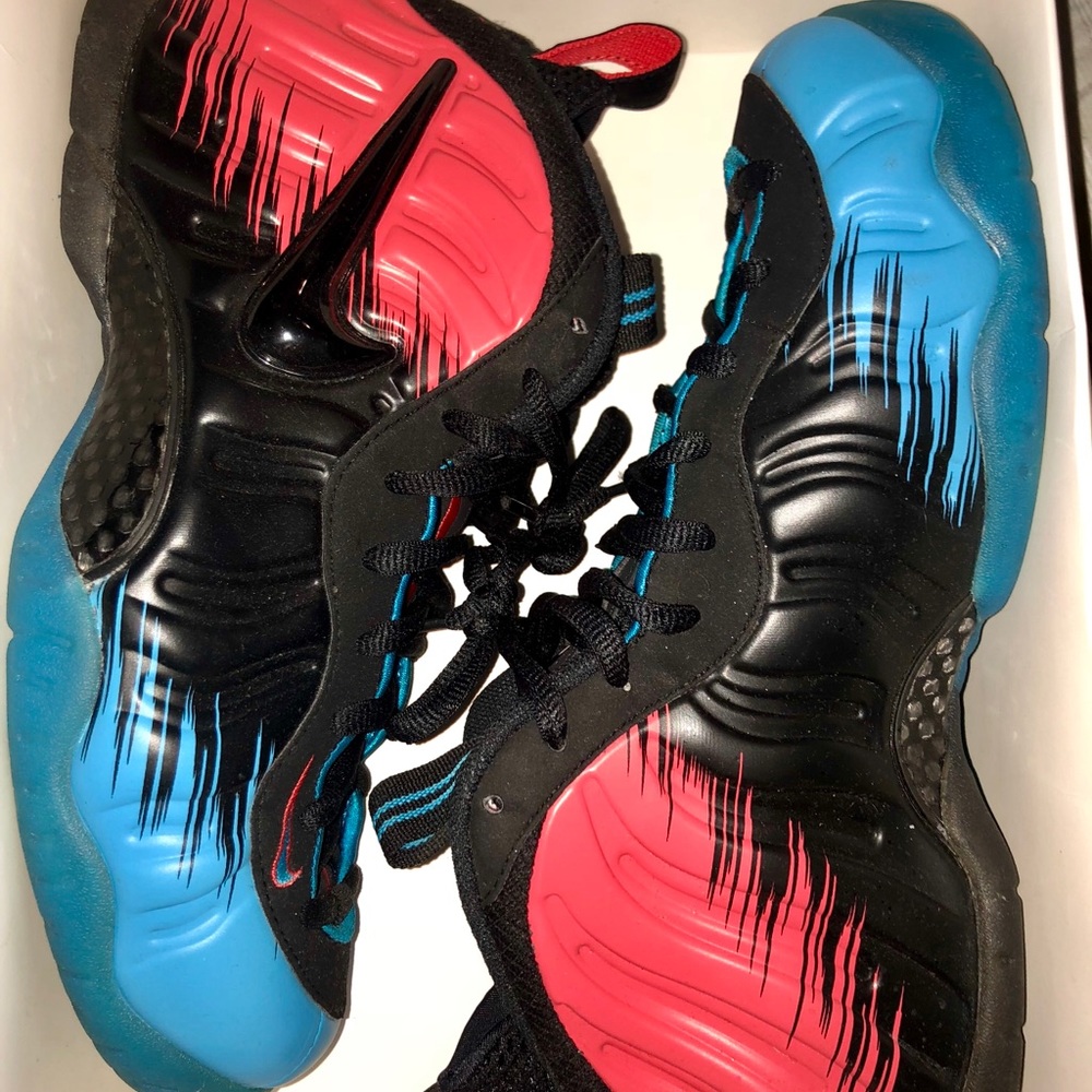 Nike Air Foamposite Pro Spider-Man Sneakers